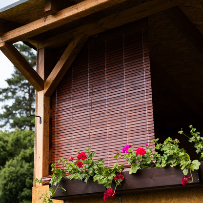 Store enrouleur en bois pour pergola - Cerisier