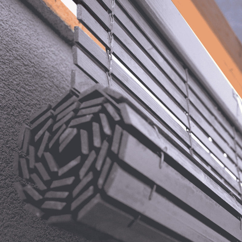 Store enrouleur en bois pour pergola - Gris